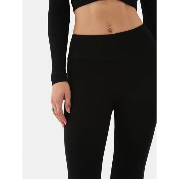 No Boundaries Women’s Cozy Rib Leggings - Winter White/Black Soot, Size XS (0-2) - Picture 11 of 12